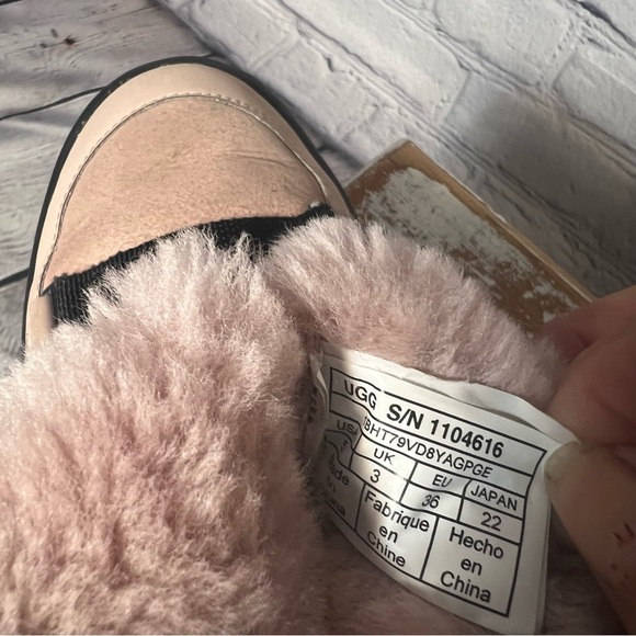 Ugg Australia Women's Classic Boom Buckle pink ank bootie size 5 - Picture 8 of 8